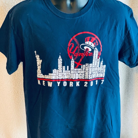 Gildan Other - 3/$20👍Gildan 2017 New York Yankees tshirts